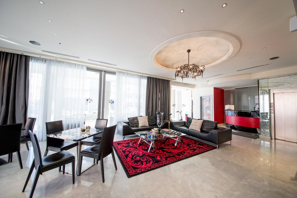 Comfy Boutique Hotel Каламата Интерьер фото