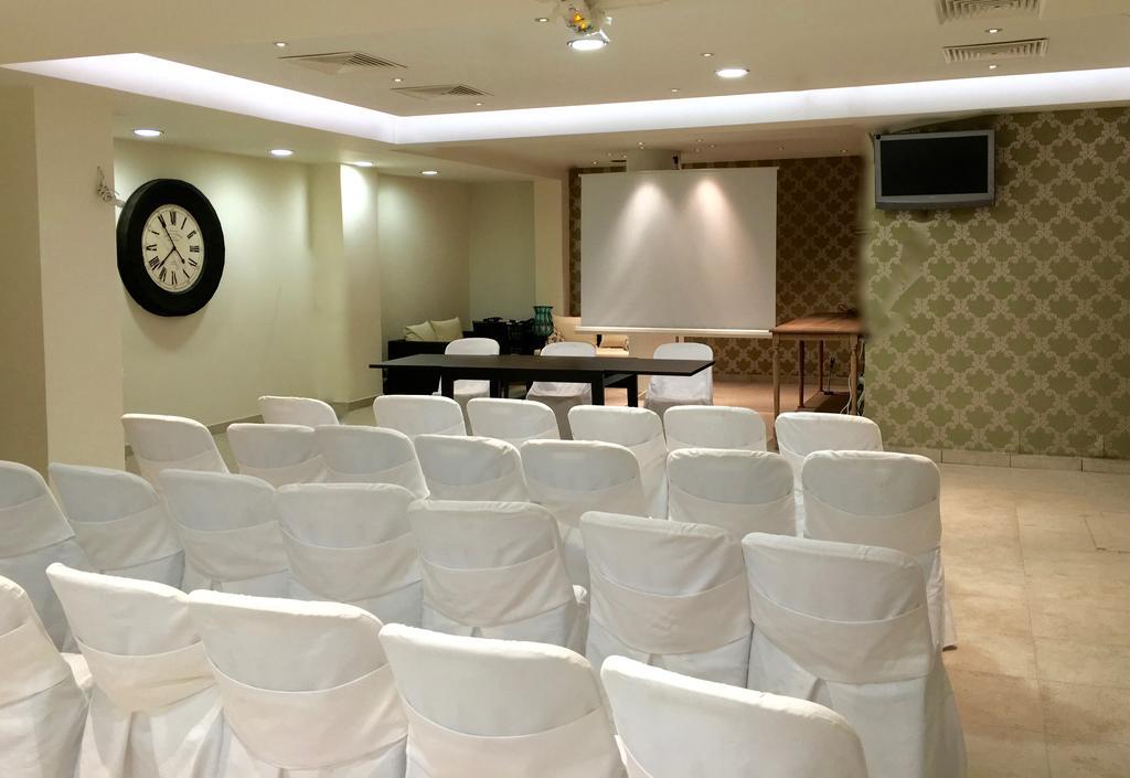 Comfy Boutique Hotel Каламата Бизнес фото