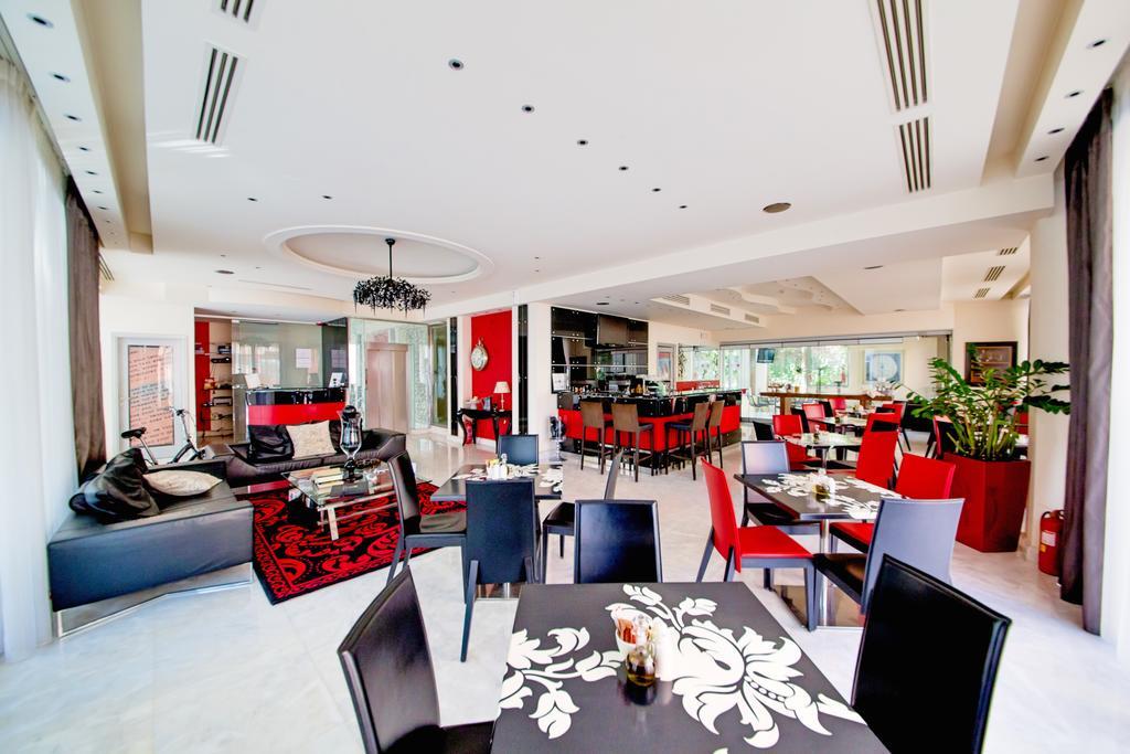 Comfy Boutique Hotel Каламата Ресторан фото